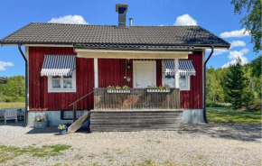 Nice Home In Ramnäs With Lake View
